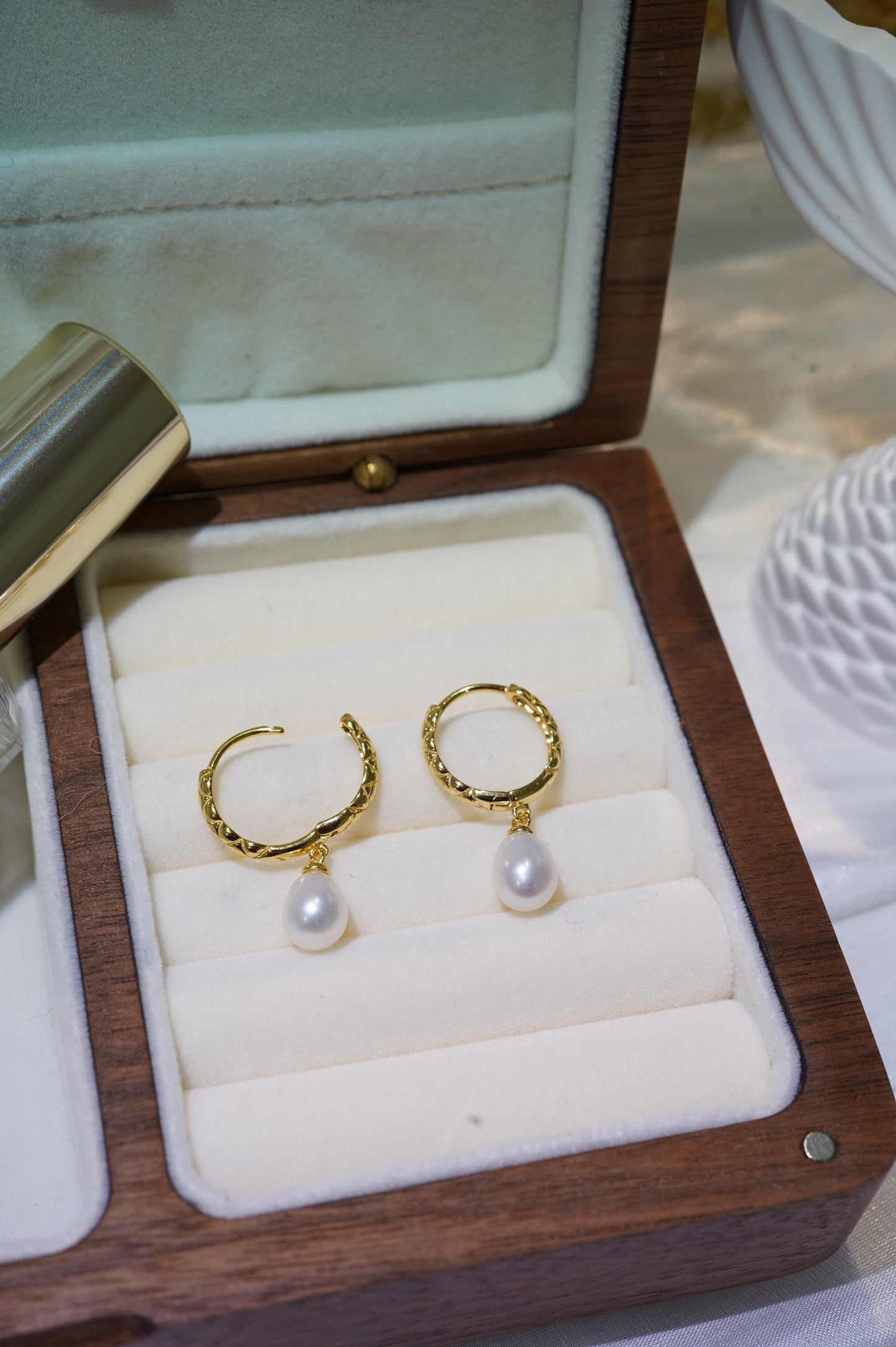 Lozenge Pattern Rice Freshwater Pearl Hoop Earrings