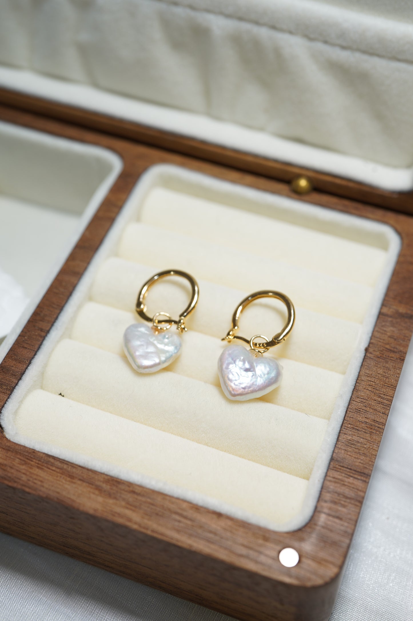 'Hoop Hearts' Freshwater Pearl Earrings