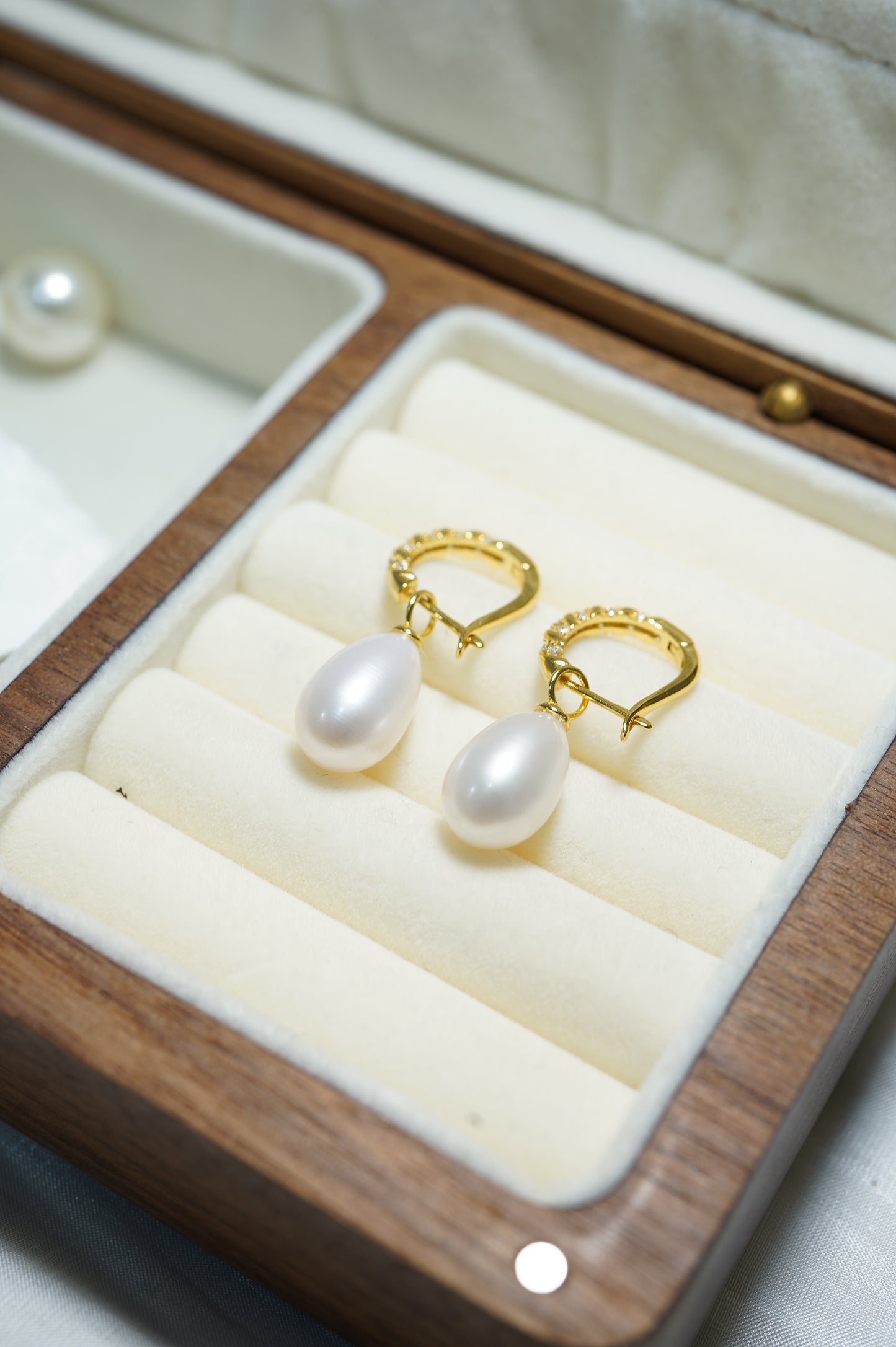 'Zircon Drop' Freshwater Pearl Earrings