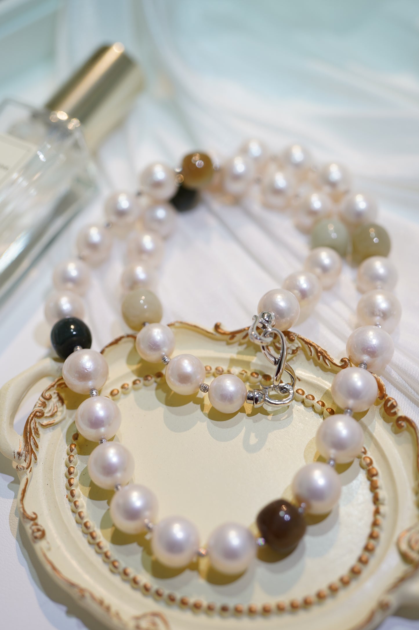 "Gentlemen" Freshwater Pearl Full Strand Necklace (Jade)