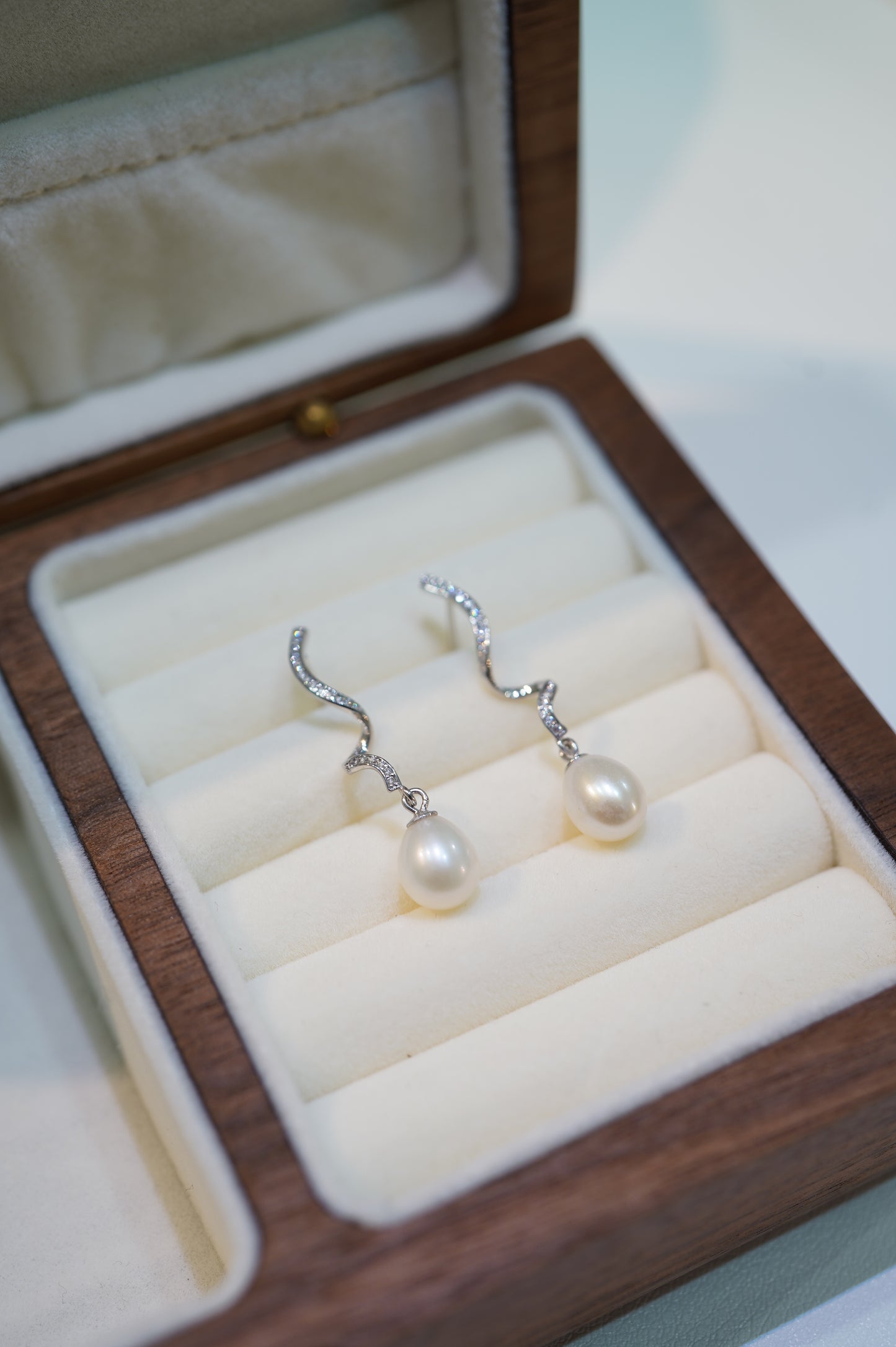 'S Diamond' Freshwater Pearl Earrings