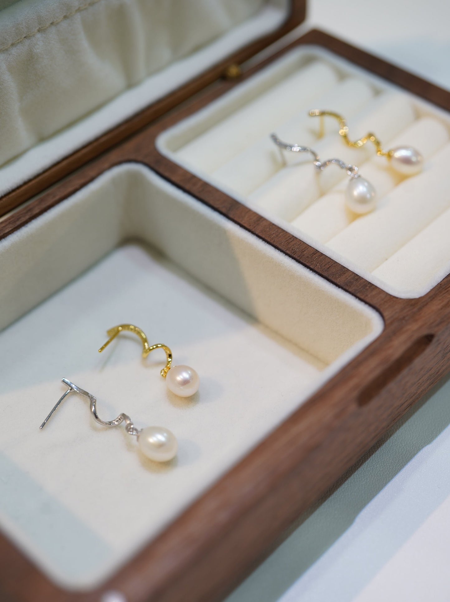 'S Diamond' Freshwater Pearl Earrings