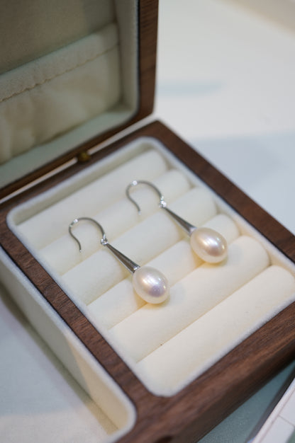 'Go Rice' Freshwater Pearl Earrings