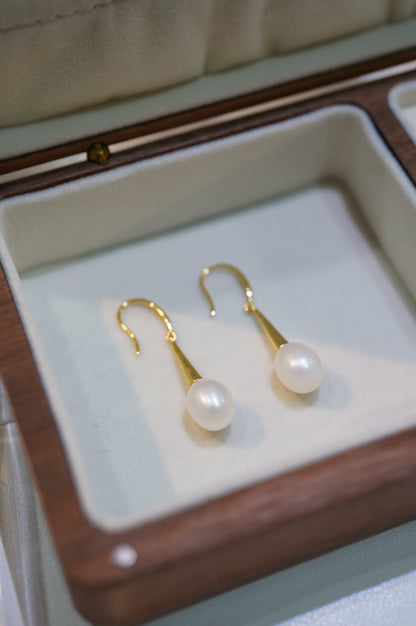 'Go Rice' Freshwater Pearl Earrings