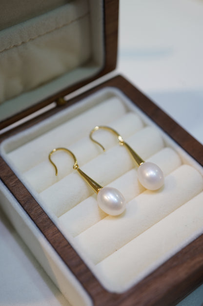 'Go Rice' Freshwater Pearl Earrings