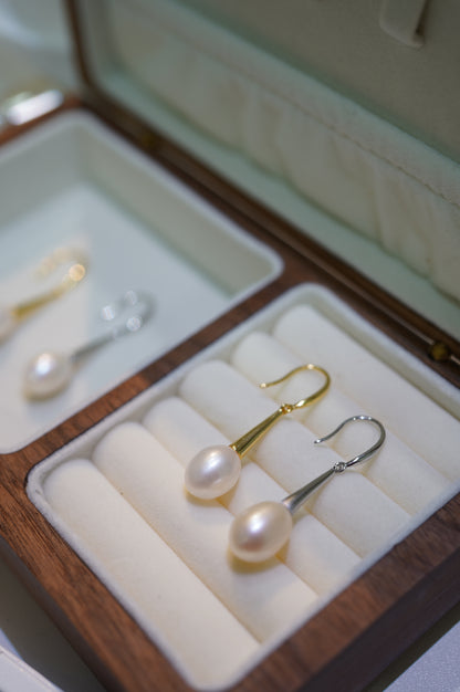 'Go Rice' Freshwater Pearl Earrings