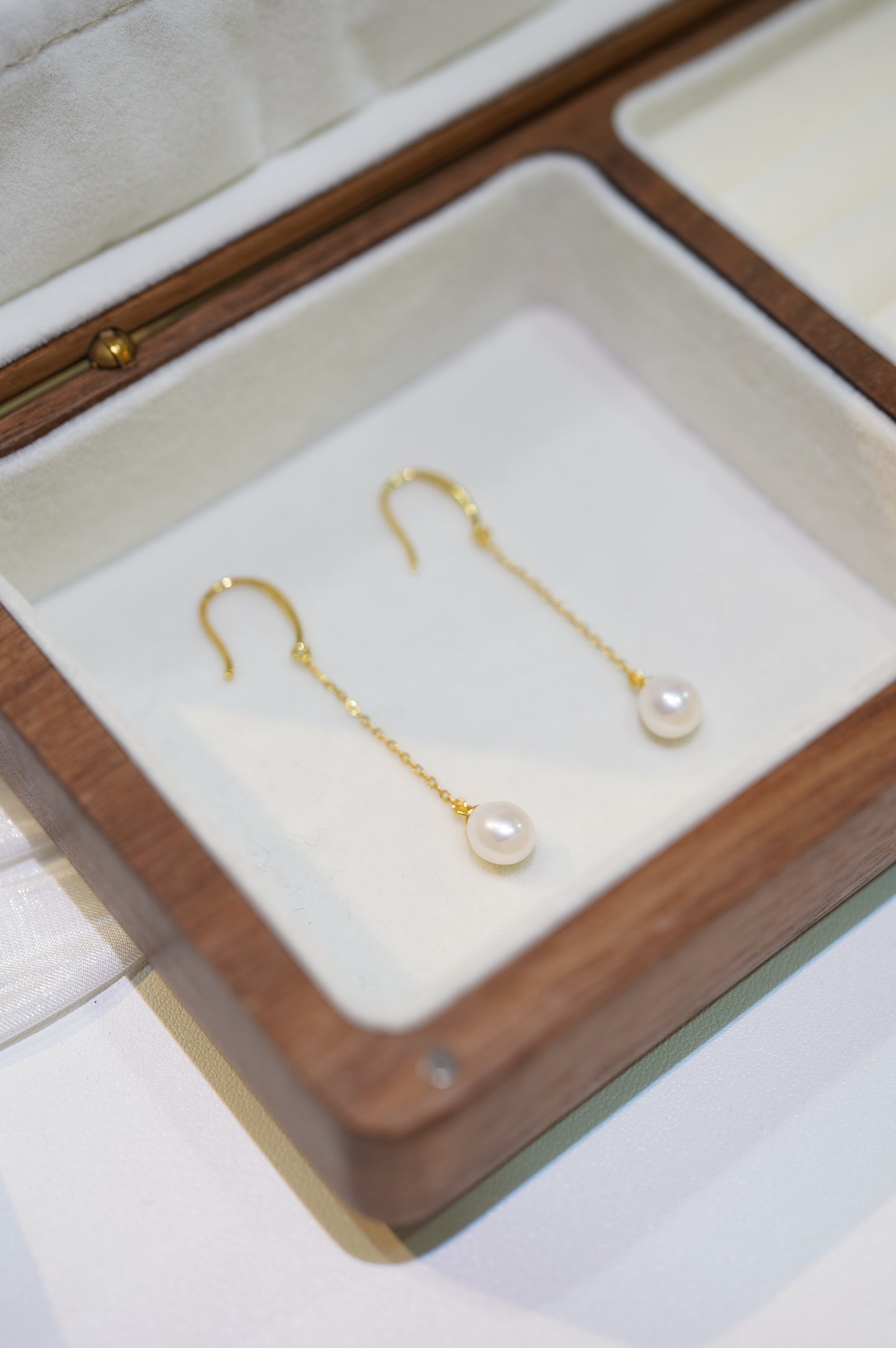 'Go' Freshwater Pearl Earrings