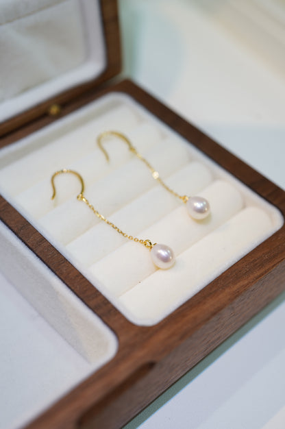 'Go' Freshwater Pearl Earrings