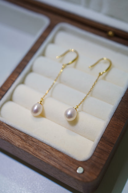 'Go' Freshwater Pearl Earrings