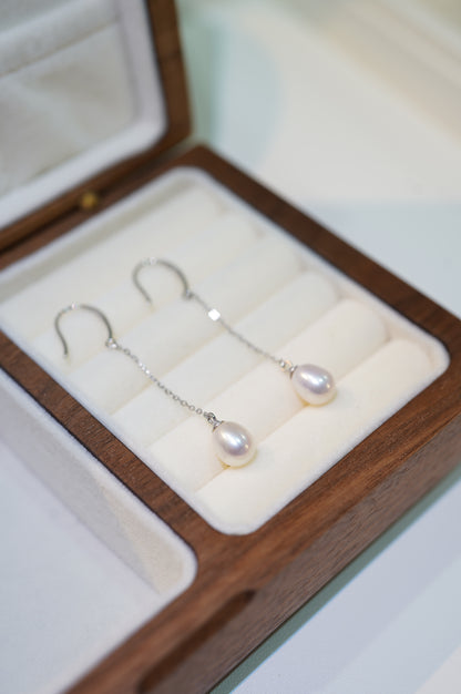 'Go' Freshwater Pearl Earrings