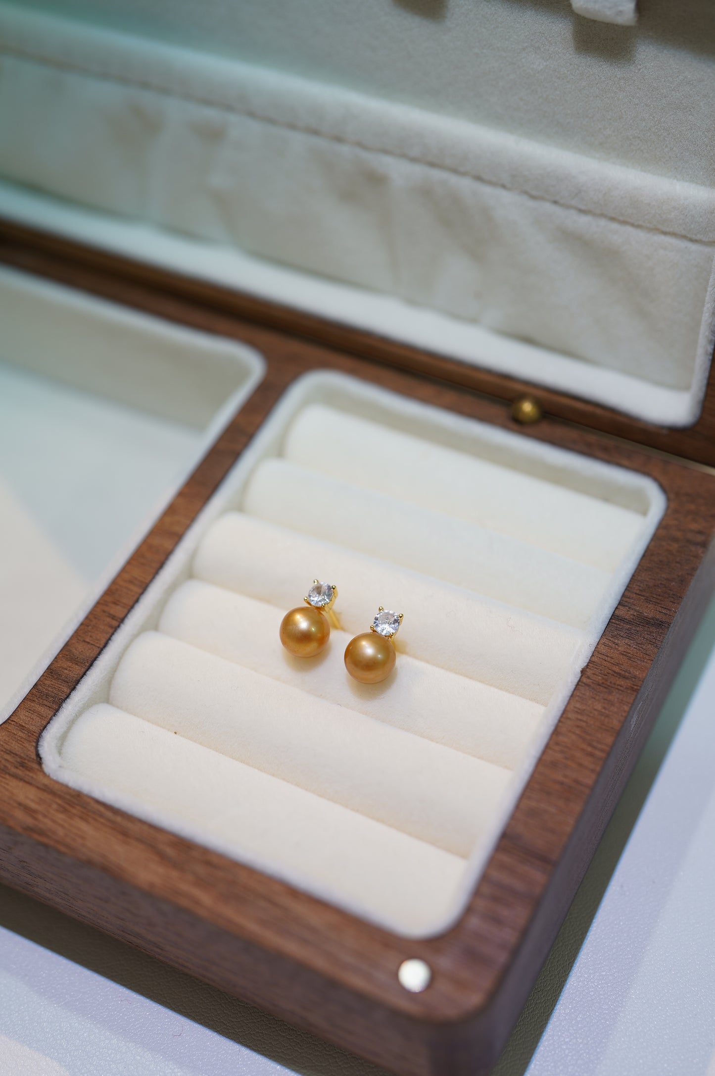 'Diana Gold' Freshwater Pearl Earrings