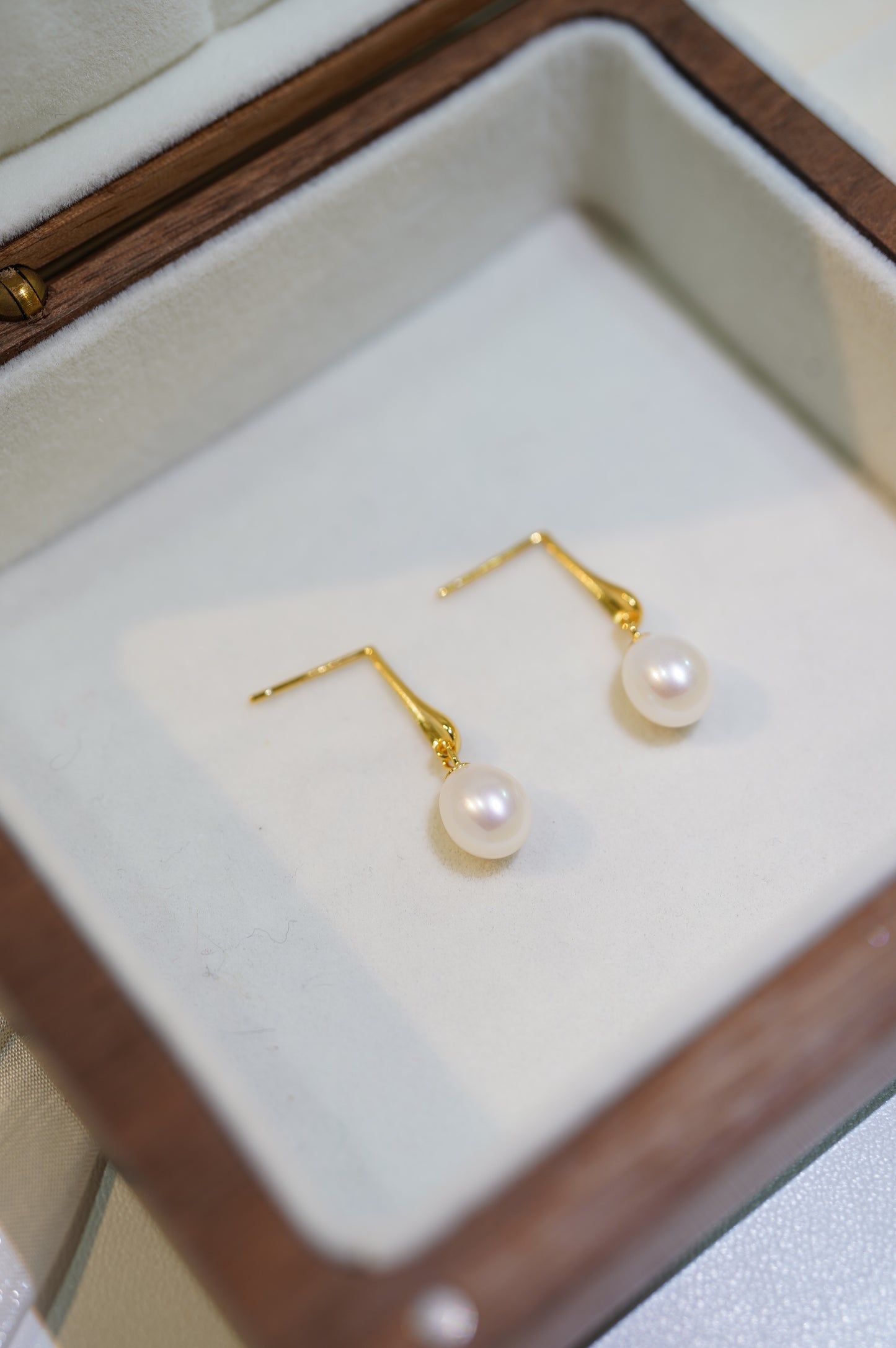 Common Rice Freshwater Pearl Earrings