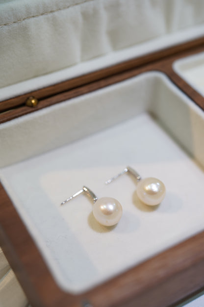 'Office Lady' Baroque Freshwater Pearl Earrings