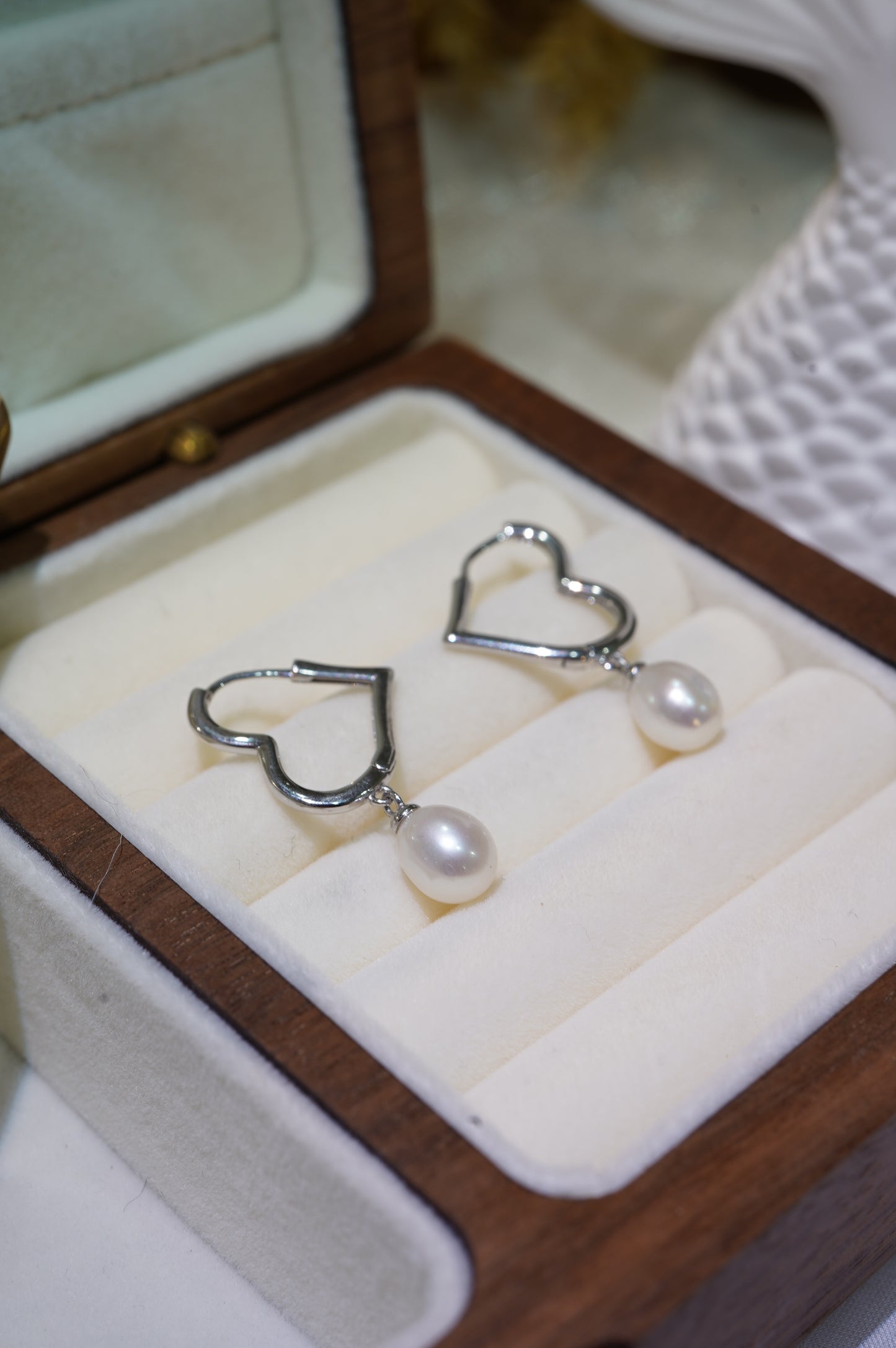 Heart Rice Freshwater Pearl Hoop Earrings
