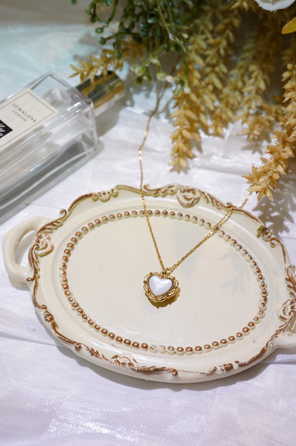 Courtly White Heart Necklace