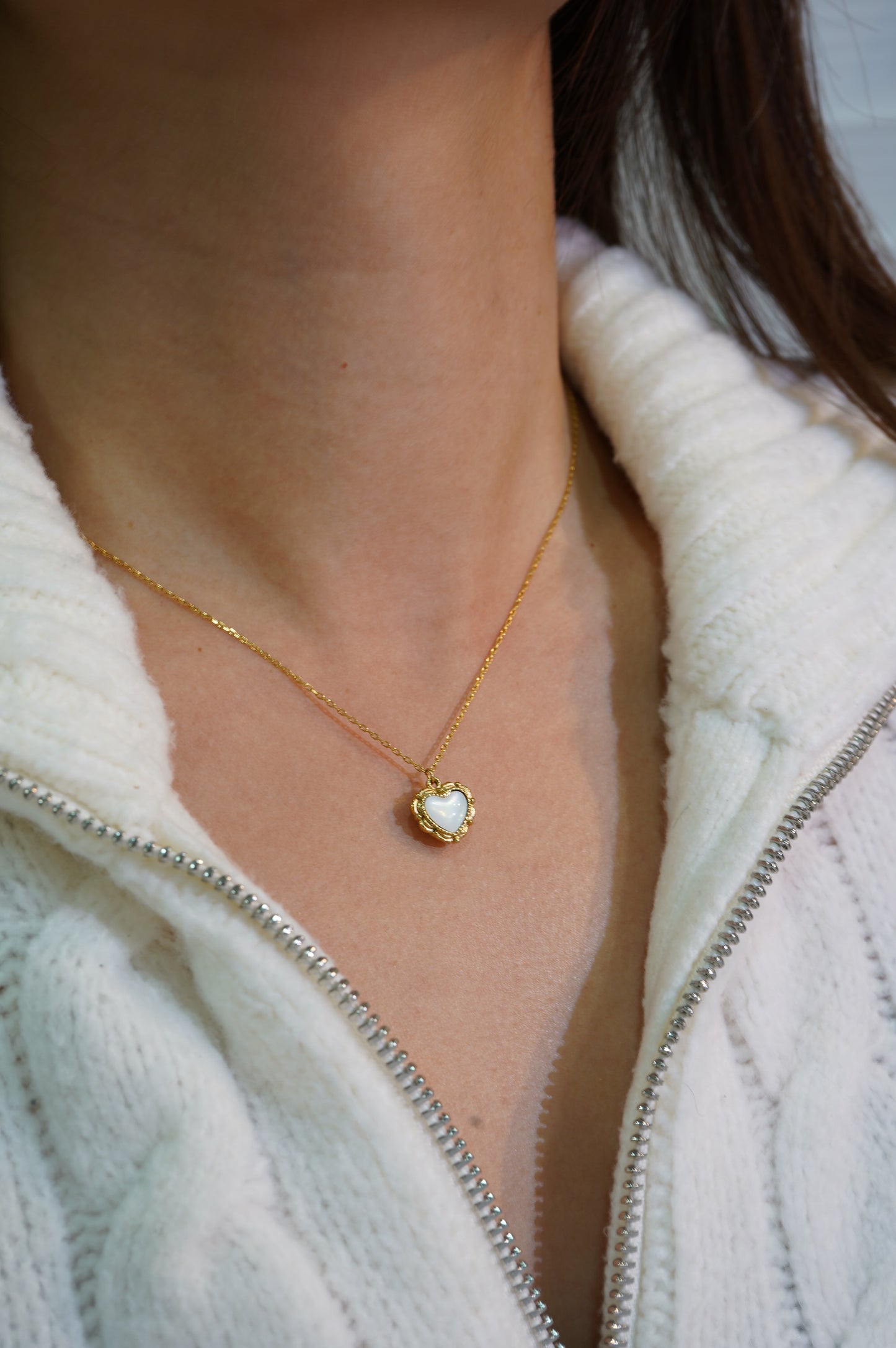 Courtly White Heart Necklace