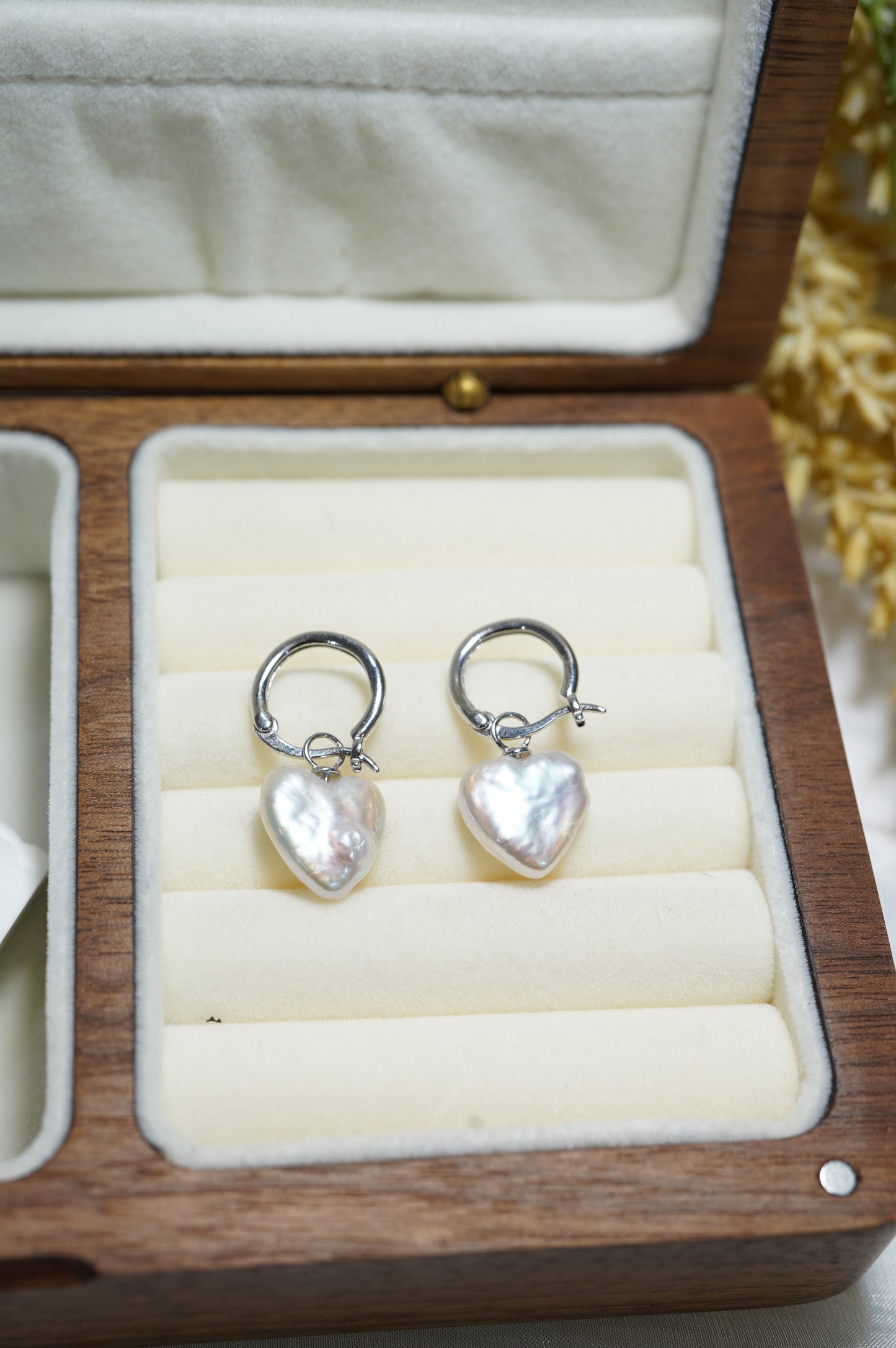 'Hoop Hearts' Freshwater Pearl Earrings