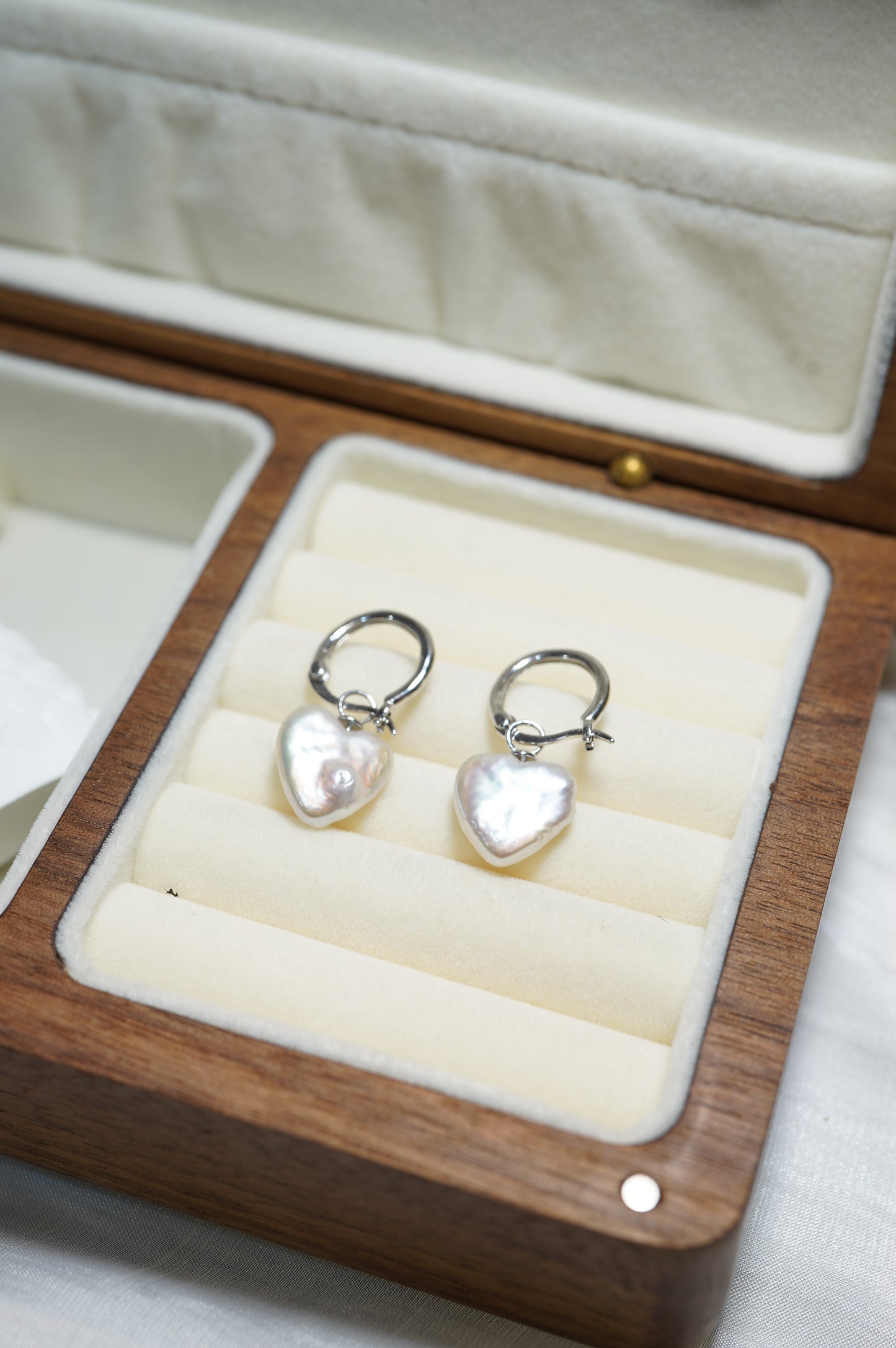 'Hoop Hearts' Freshwater Pearl Earrings
