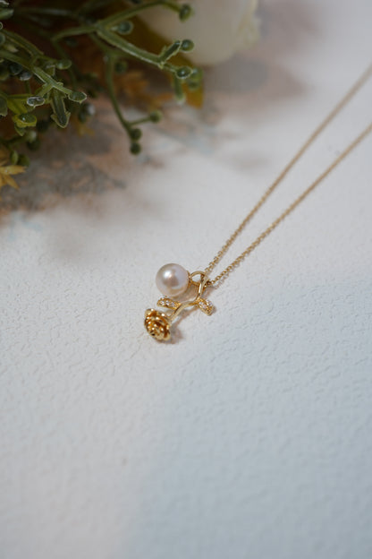 Lady Romantic Rose Round Freshwater Pearl Necklace