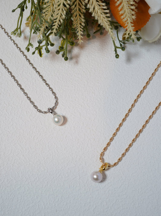 Cold Metal Round Freshwater Pearl Necklace