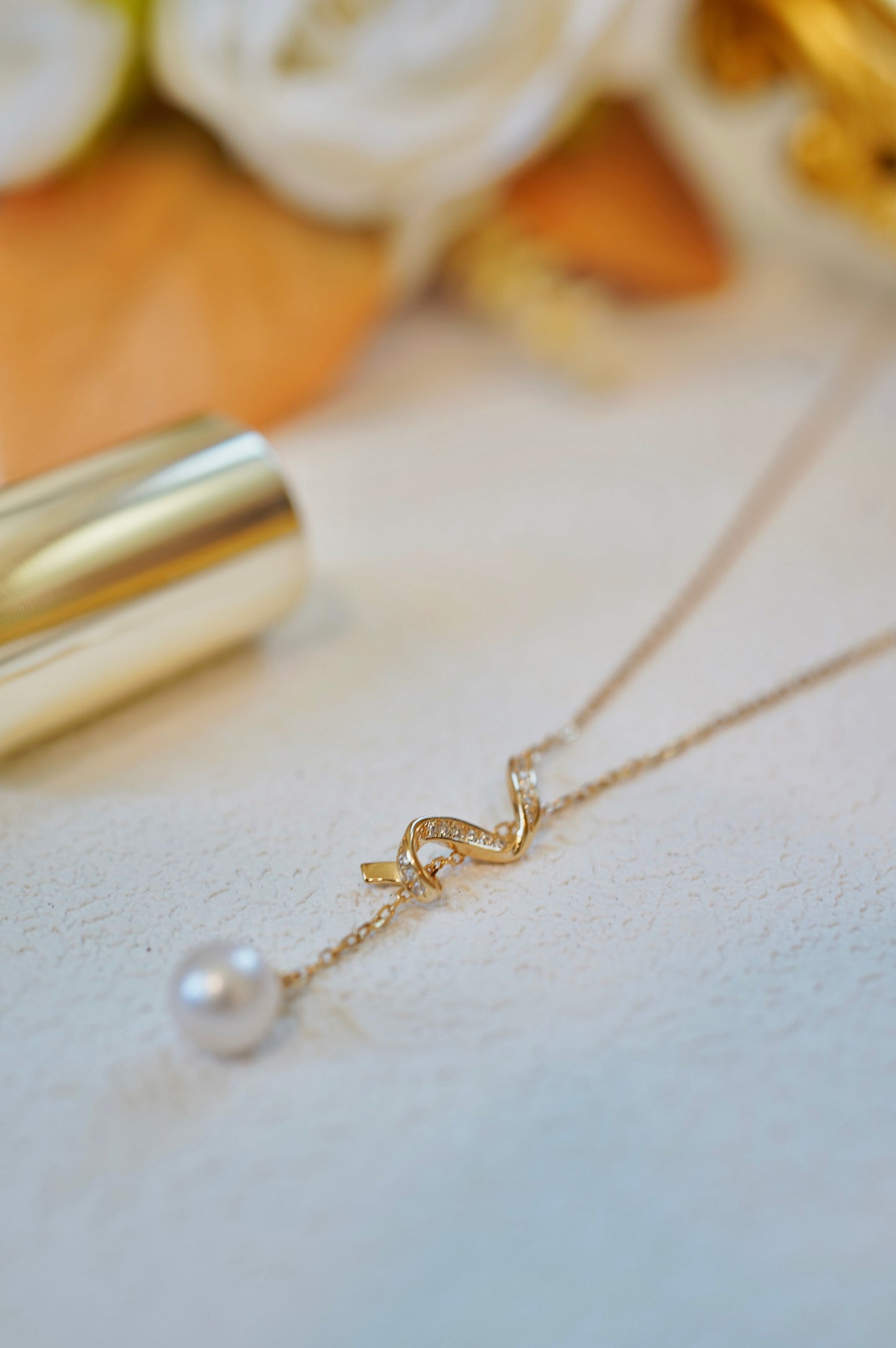 'Sinead' Y-shaped Round Freshwater Necklace