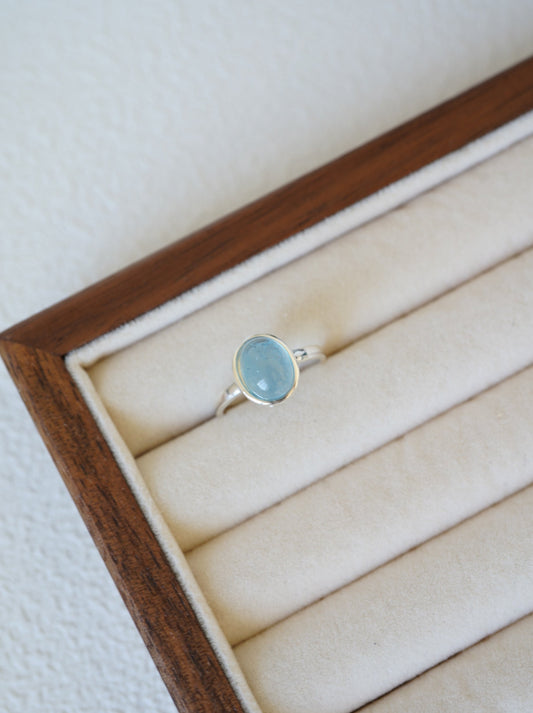 Oval Aquamarine Ring