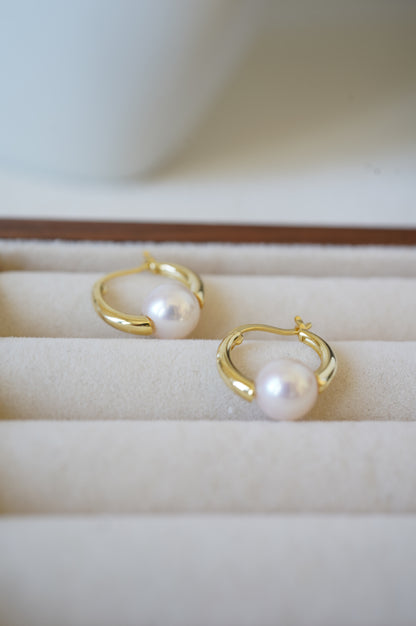 Classic Hoop Freshwater Pearl Earrings