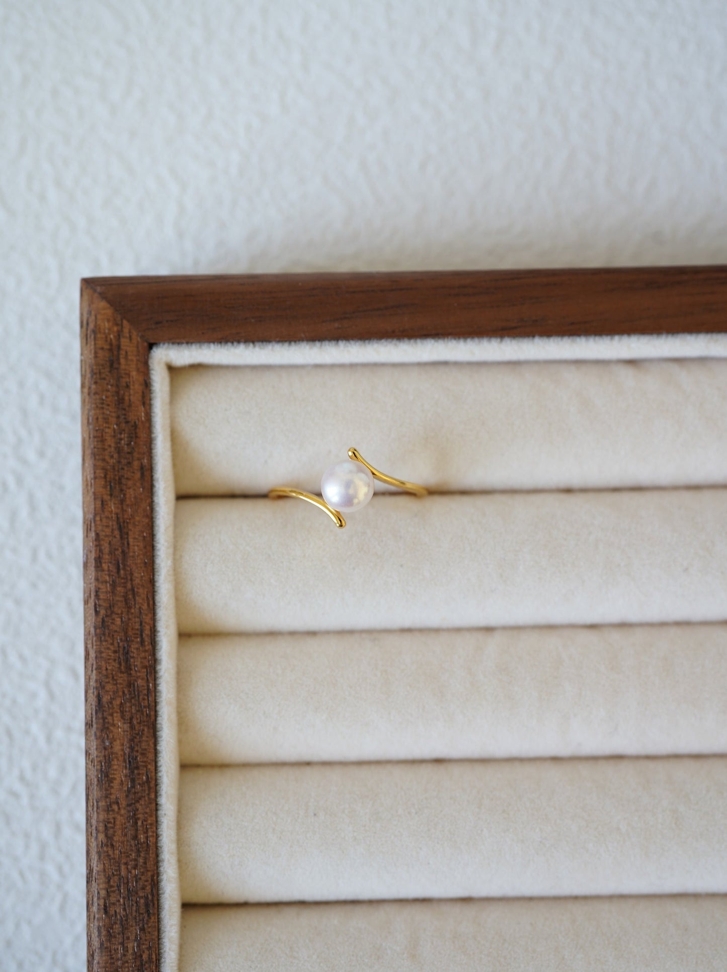 ‘Parallel' Bun Freshwater Pearl Ring