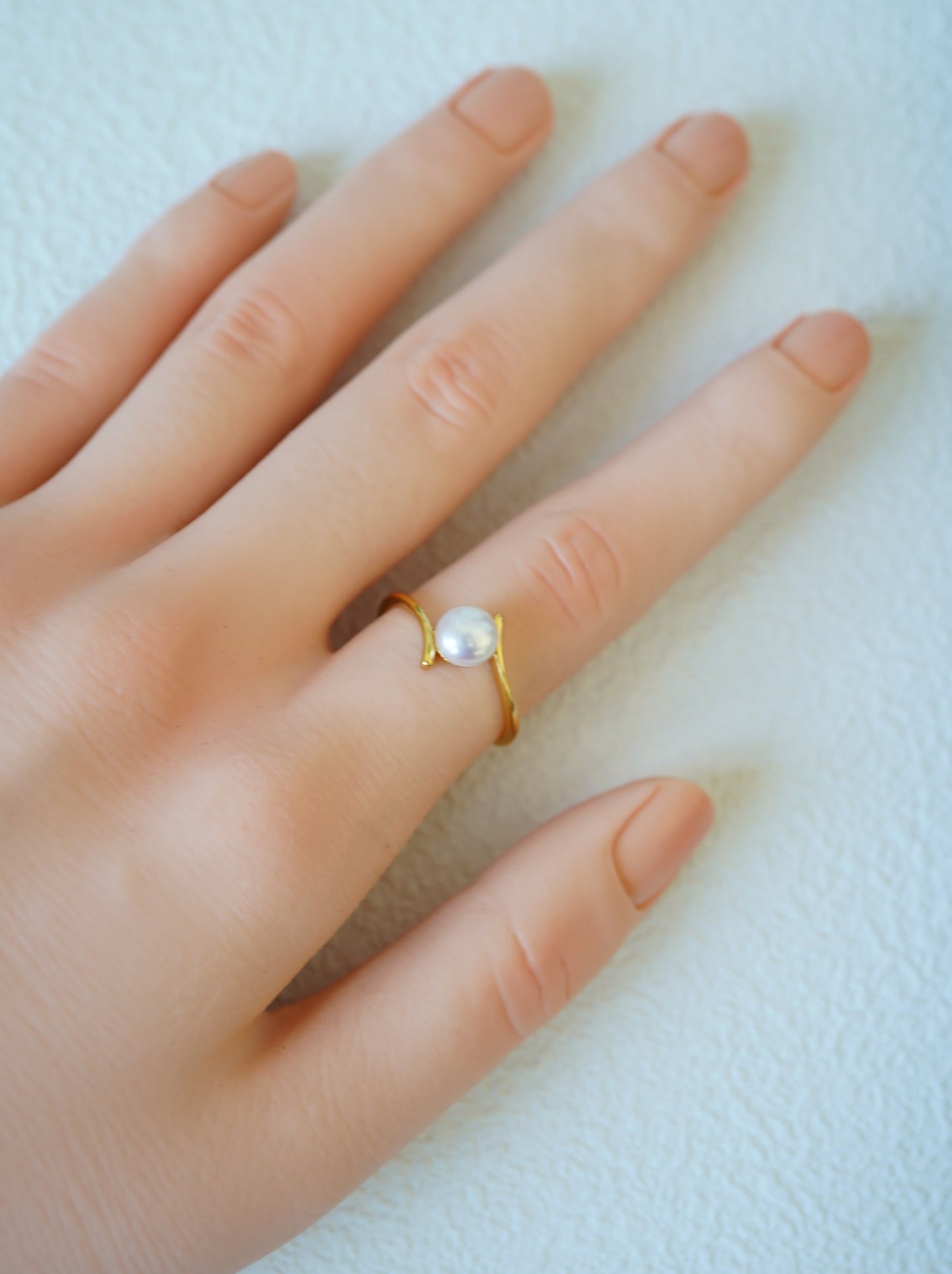 ‘Parallel' Bun Freshwater Pearl Ring