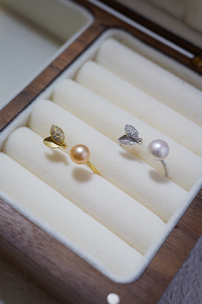 ‘Shining Hearts' Bun Freshwater Pearl Ring