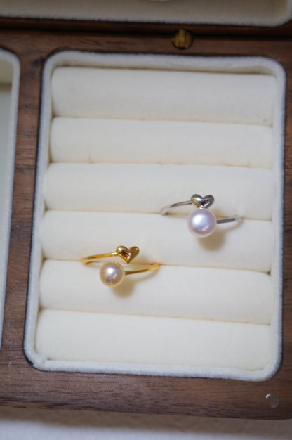 ‘Heart Point' Bun Freshwater Pearl Ring