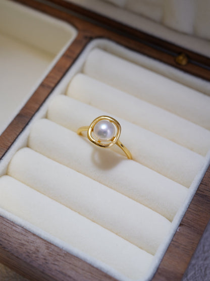 ‘Square' Bun Freshwater Pearl Ring