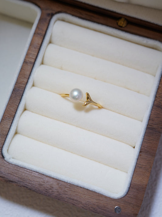 ‘Mermaid Tail' Bun Freshwater Pearl Ring