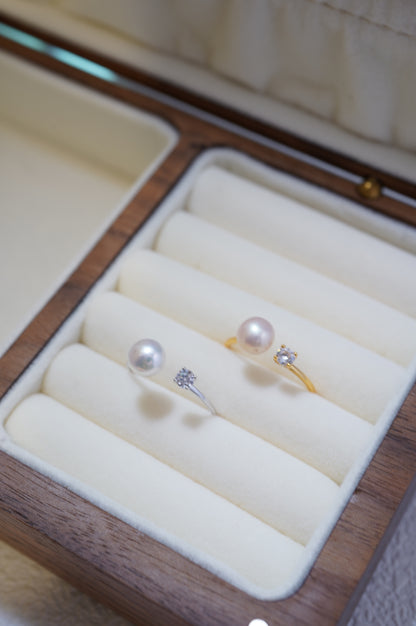 ‘Diamond' Bun Freshwater Pearl Ring