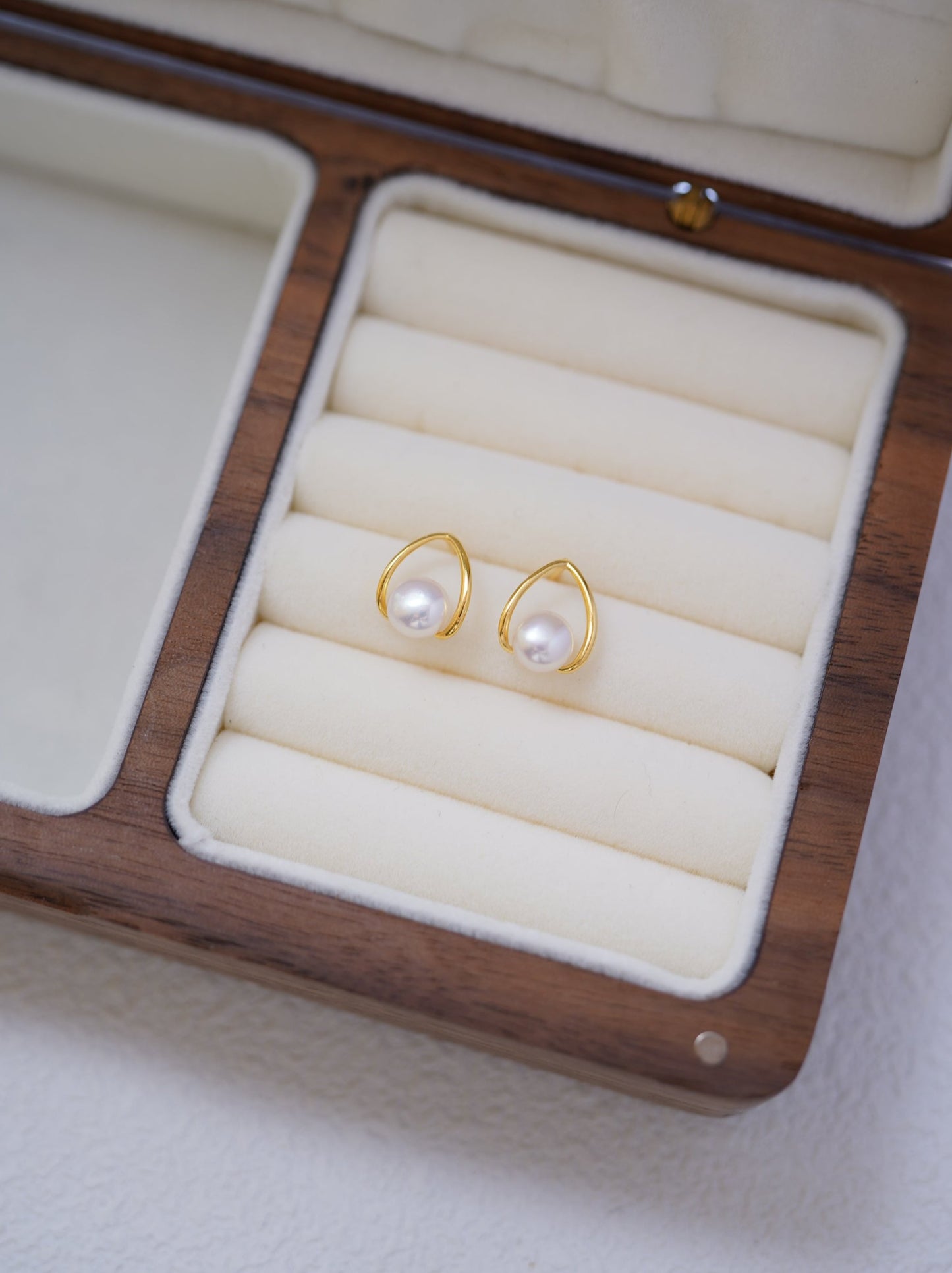 'Oval Bun' Freshwater Pearl Earrings