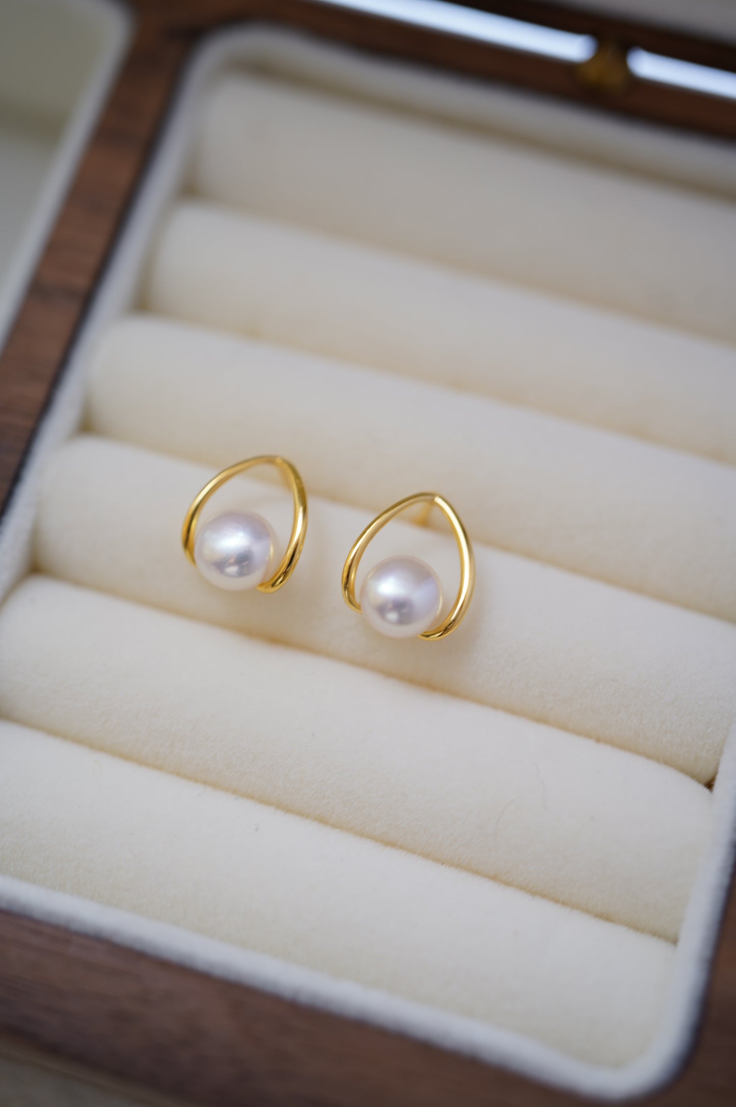 'Oval Bun' Freshwater Pearl Earrings