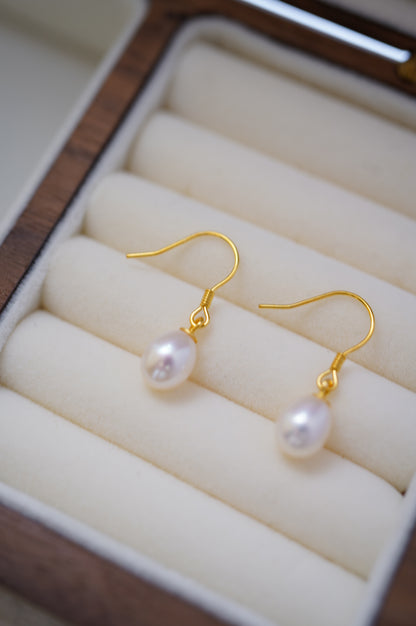 'Basic Hoop' Freshwater Pearl Earrings