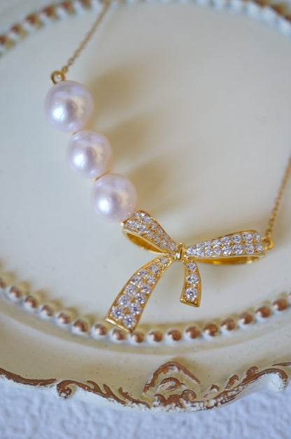 '3-Point Bow' Freshwater Pearl Necklace