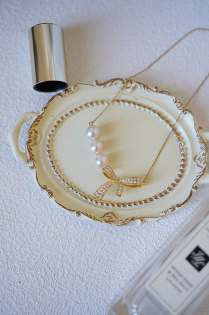 '3-Point Bow' Freshwater Pearl Necklace