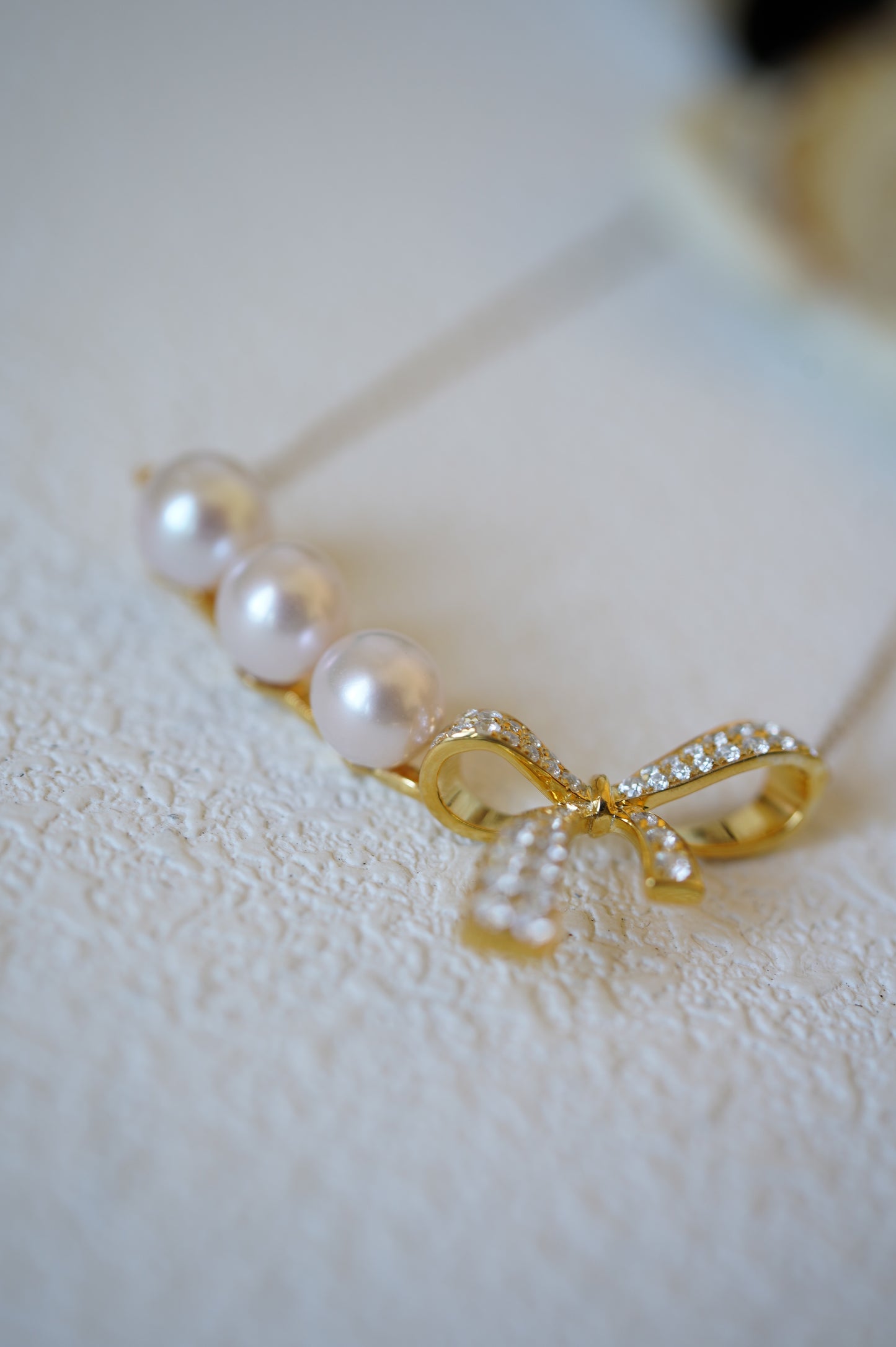 '3-Point Bow' Freshwater Pearl Necklace